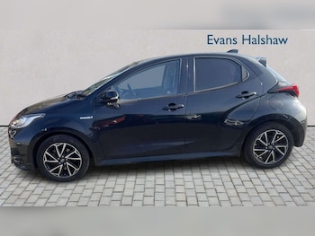 Used Toyota Yaris 2021 for sale - 78187957: Photo