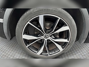 Used Volkswagen Tiguan 2022 for sale - 79002349: Photo