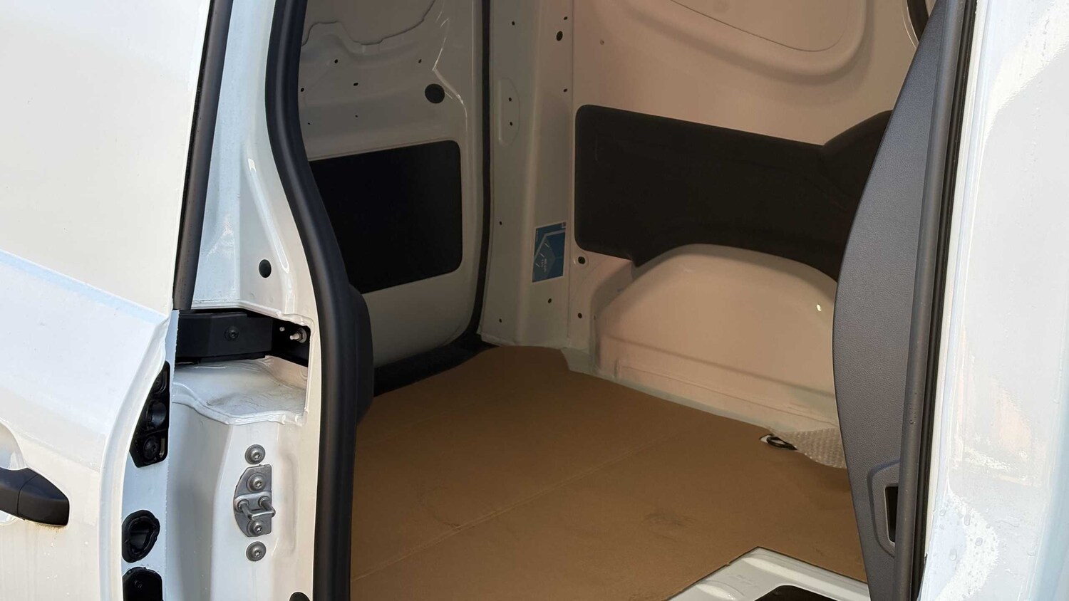 Used Renault Kangoo 2025 for sale - 77857007: Photo 17