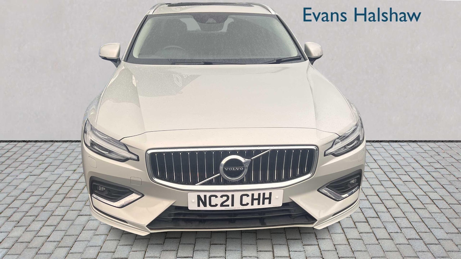Used Volvo V60 for sale - 77860184: Photo 2