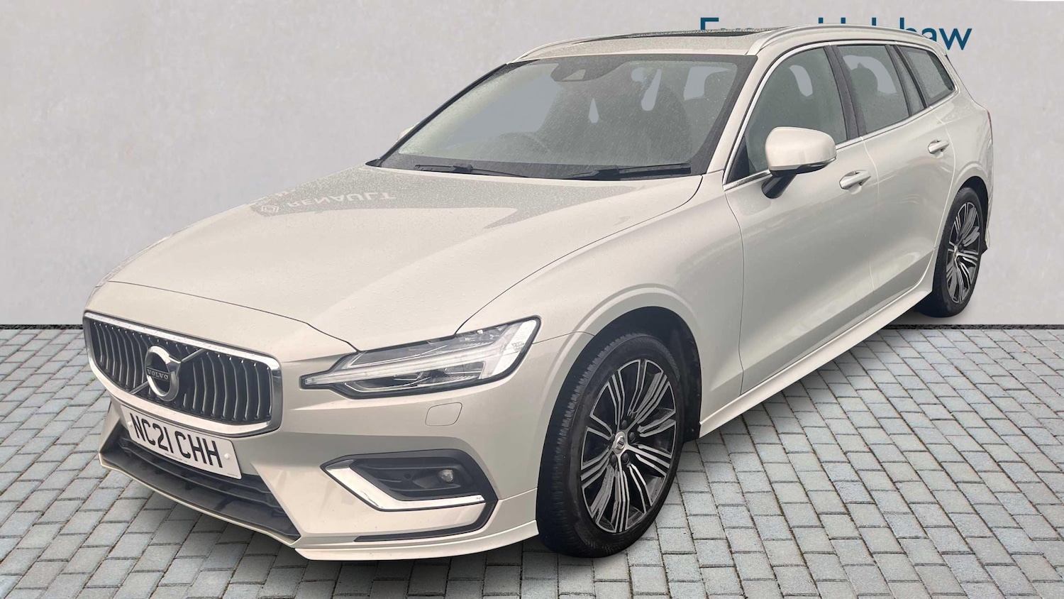 Used Volvo V60 for sale - 77860184: Photo 3