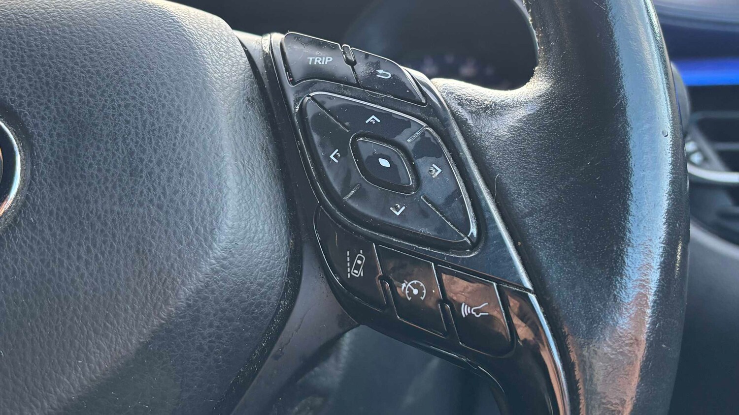 Used Toyota C-HR 2020 for sale - 77856756: Photo 15