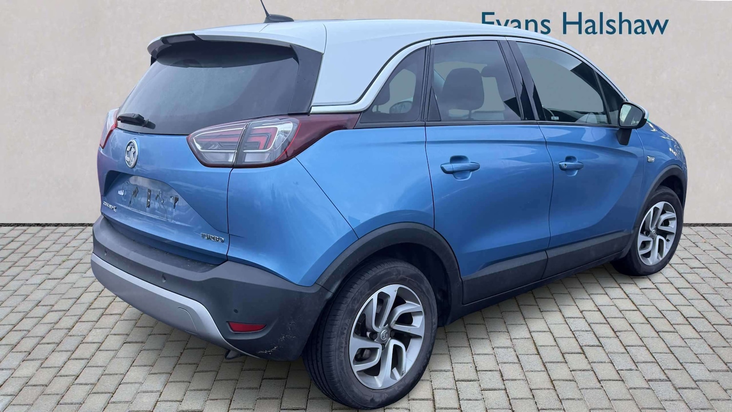 Used Vauxhall Crossland X 2017 for sale - 78052502: Photo 2