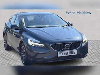 Used Volvo V40 2018 for sale - 79064908: Photo