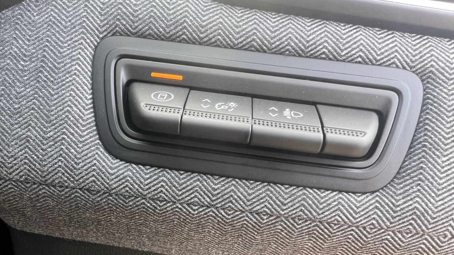 Used Renault Clio 2025 for sale - 77860789: Photo 14