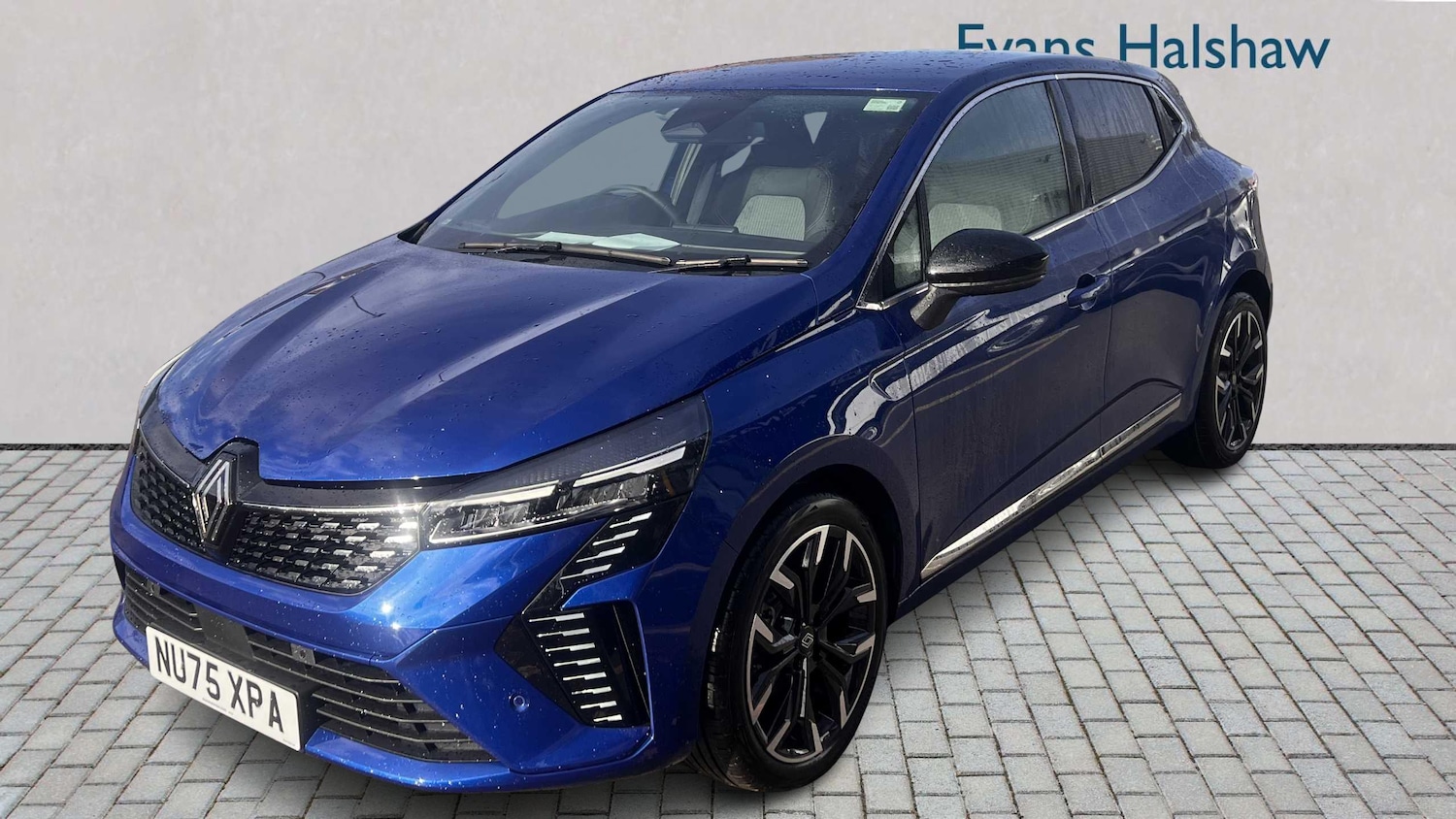 Used Renault Clio 2025 for sale - 77860789: Photo 3