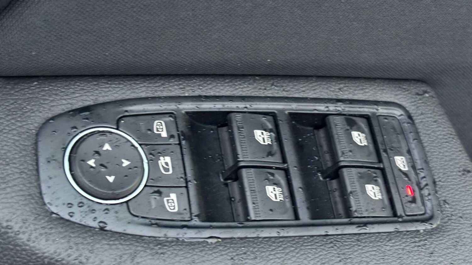 Used Renault Clio for sale - 77860004: Photo 24