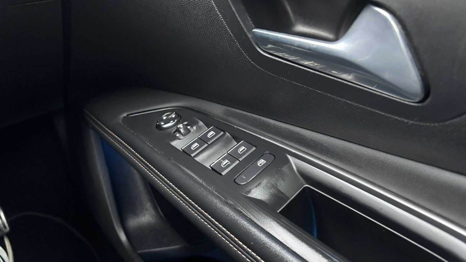 Used Peugeot 3008 for sale - 77860860: Photo 16