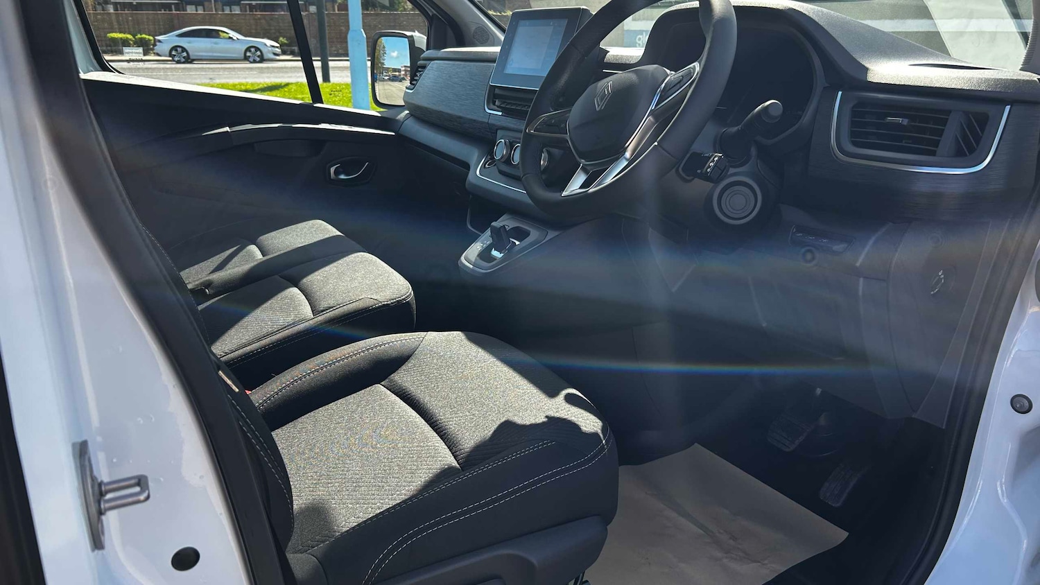 Used Renault Trafic 2026 for sale - 78209223: Photo 12