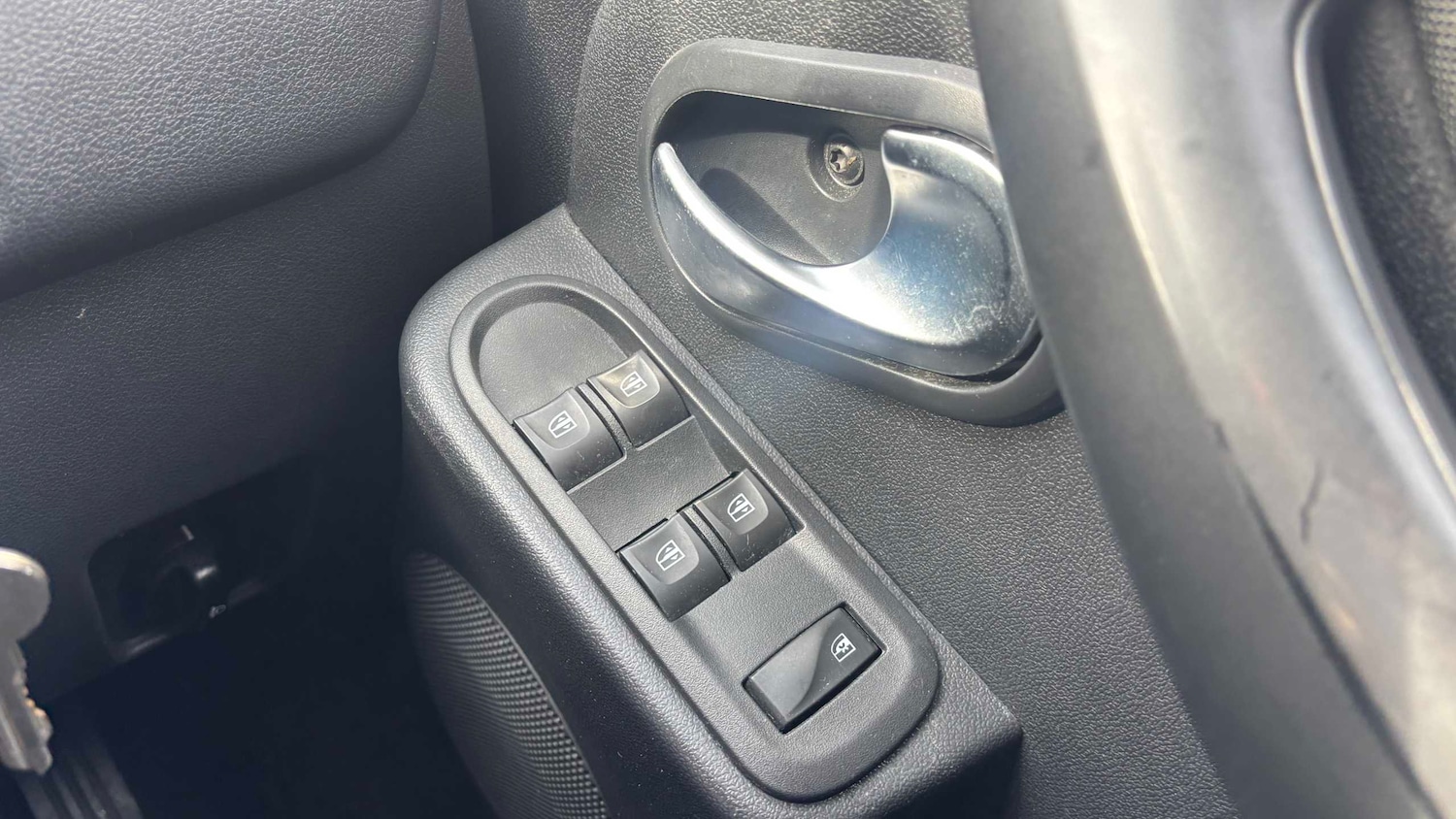 Used Dacia Duster 2018 for sale - 78051993: Photo 18