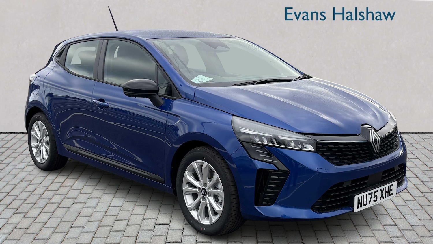 Used Renault Clio 2025 for sale - 78024144: Photo 1