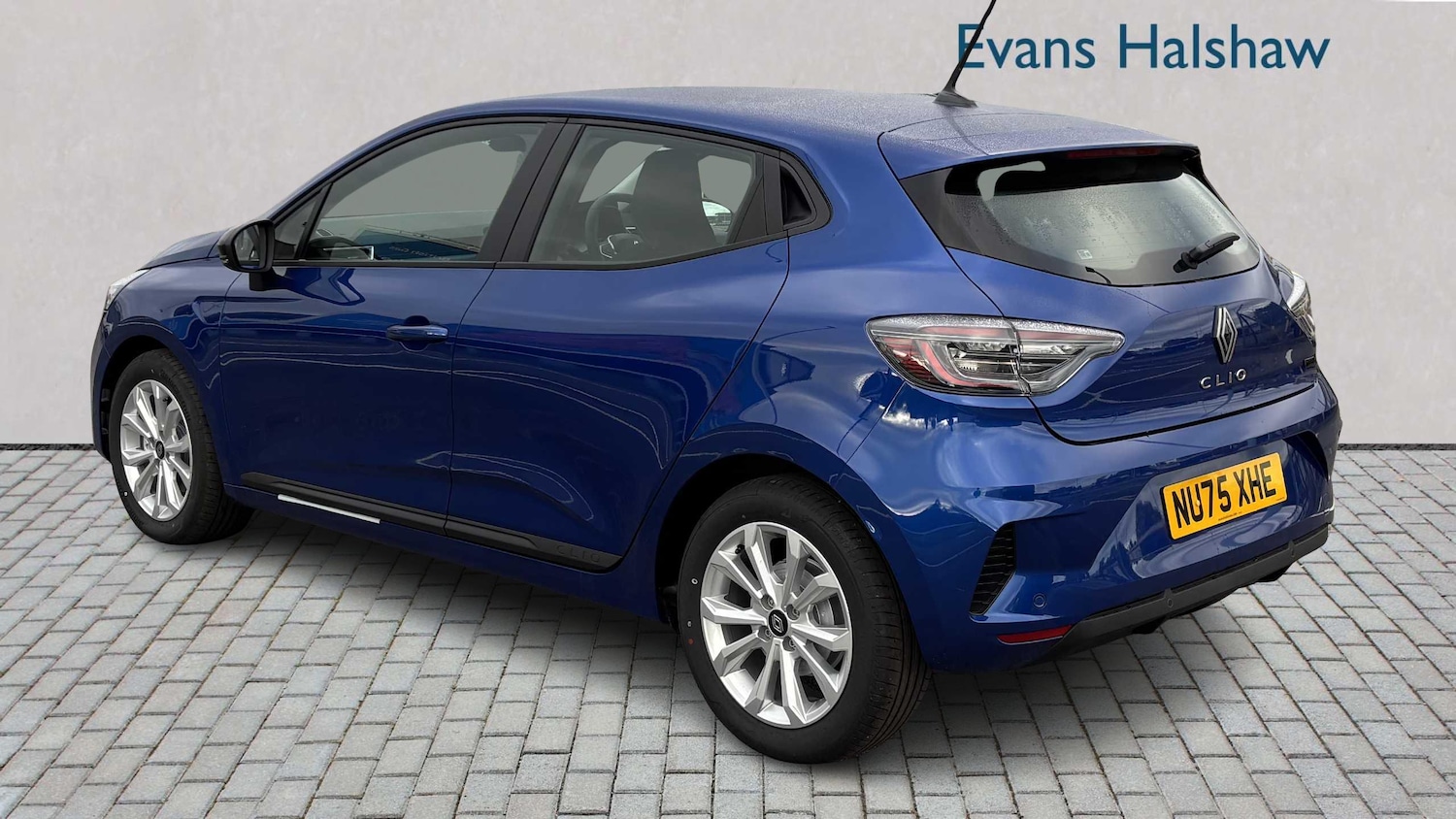 Used Renault Clio 2025 for sale - 78024144: Photo 5