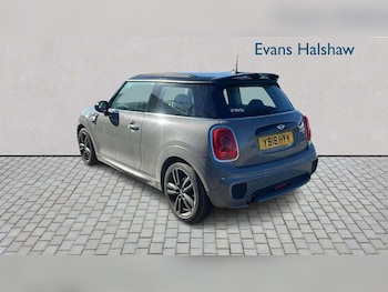 Used MINI Hatch 2018 for sale - 77928381: Photo