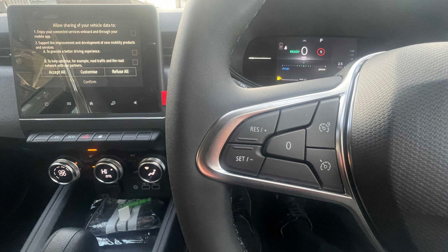 Used Renault Clio for sale - 77861688: Photo 15