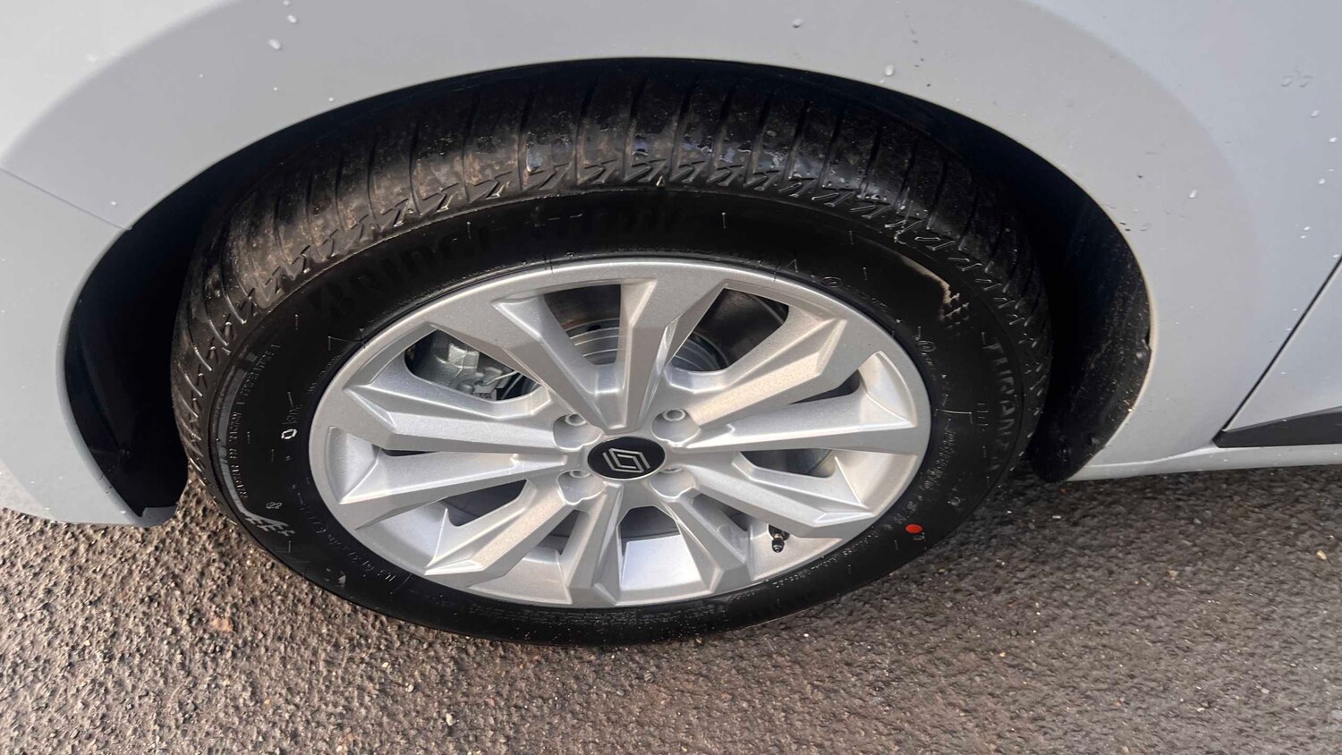 Used Renault Clio for sale - 77861688: Photo 9