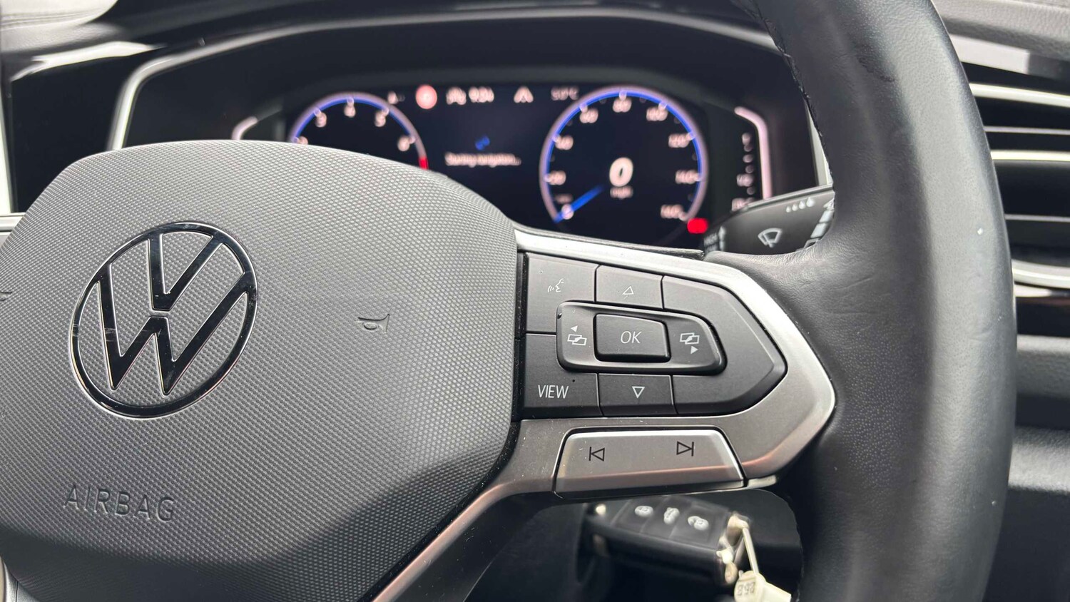 Used Volkswagen T-Roc for sale - 77860464: Photo 12