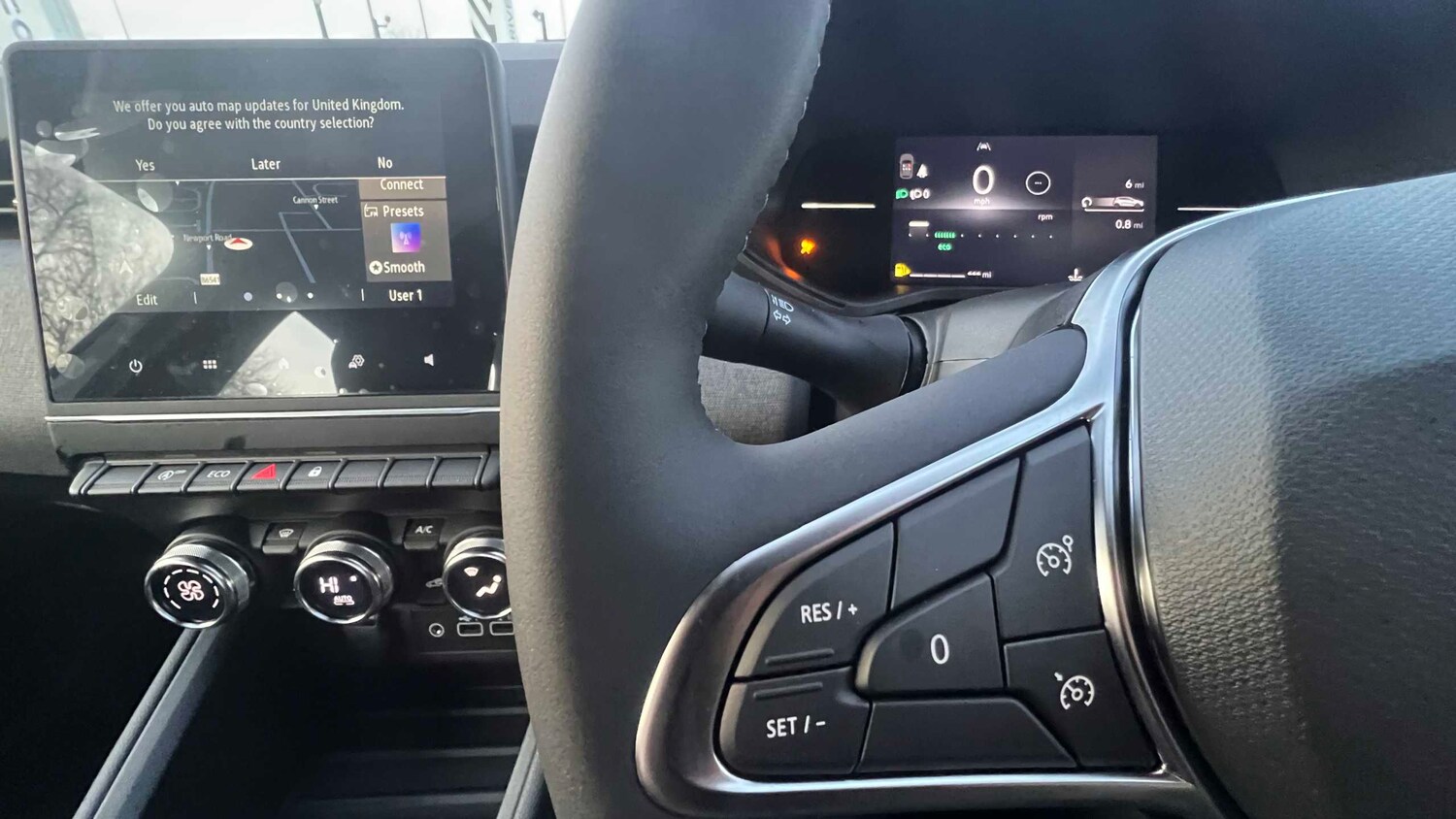 Used Renault Clio 2025 for sale - 77857035: Photo 14