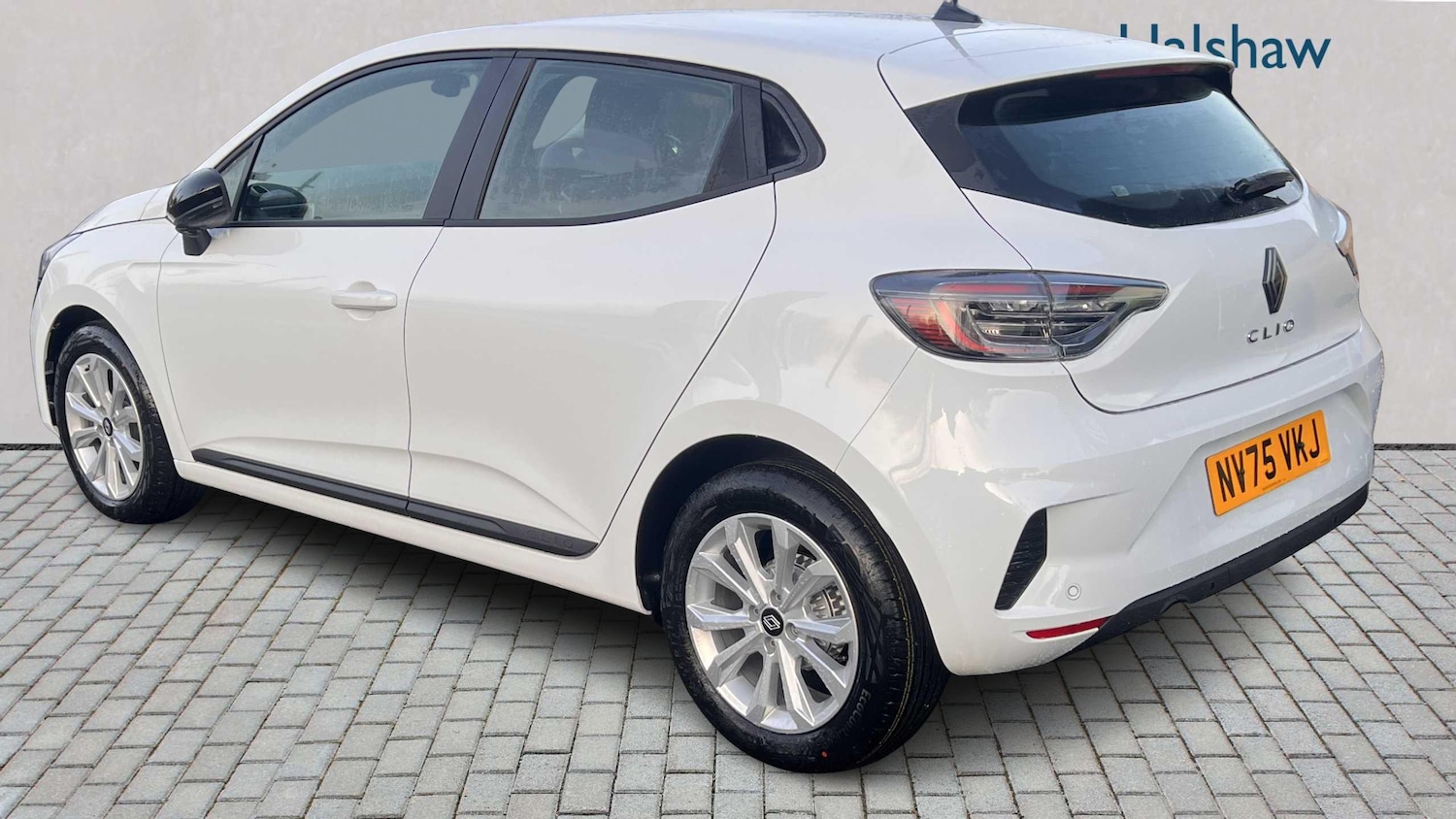 Used Renault Clio 2025 for sale - 77857035: Photo 5