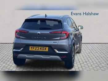 Used Renault Captur 2023 for sale - 79499709: Photo