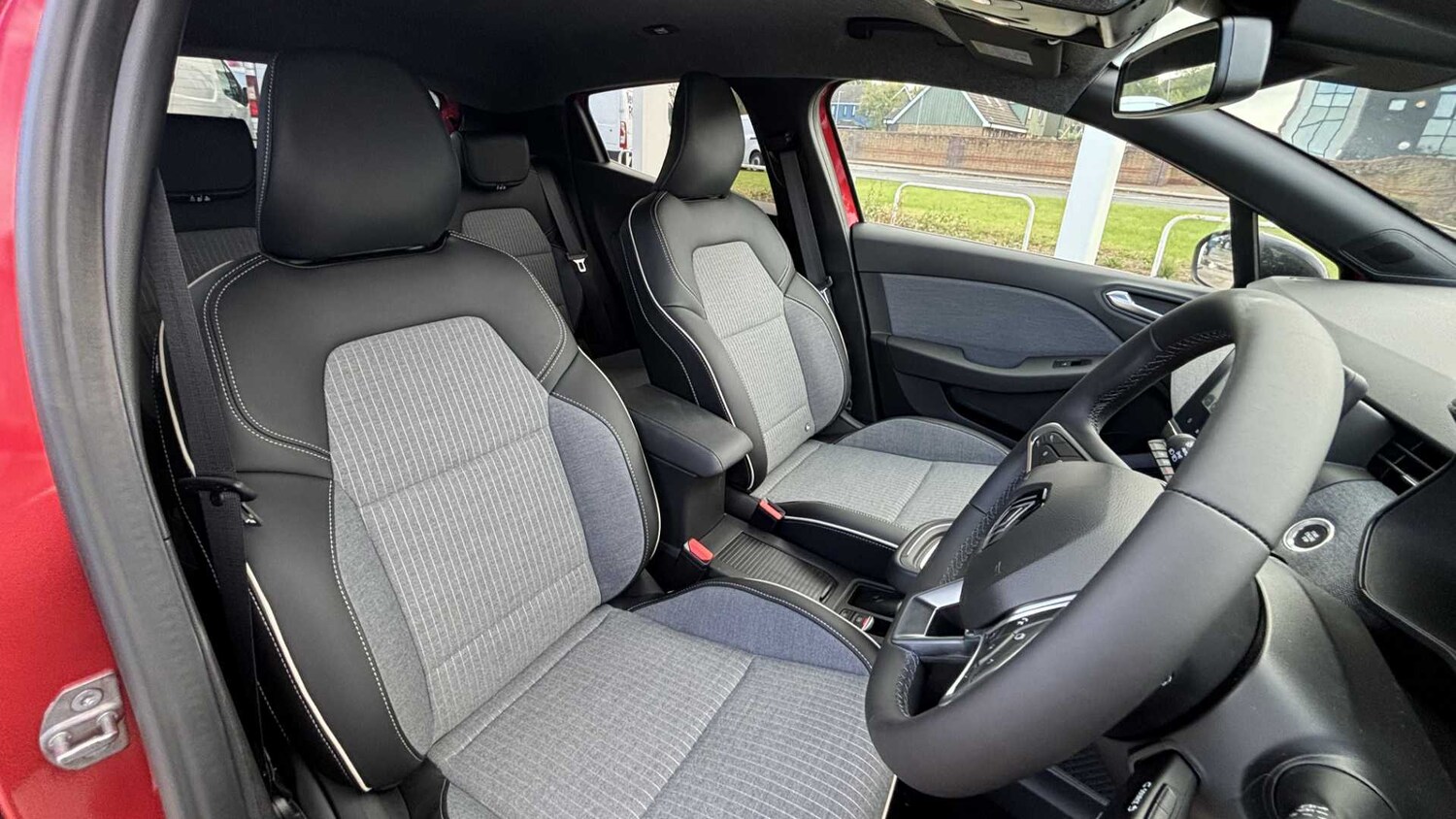 Used Renault Clio for sale - 77886246: Photo 15