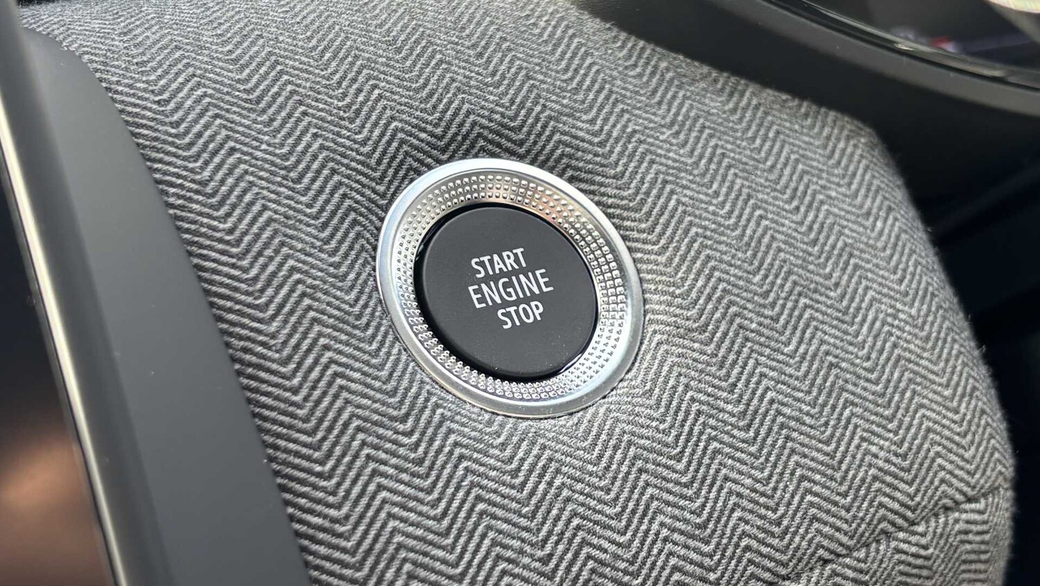 Used Renault Clio for sale - 77886246: Photo 29