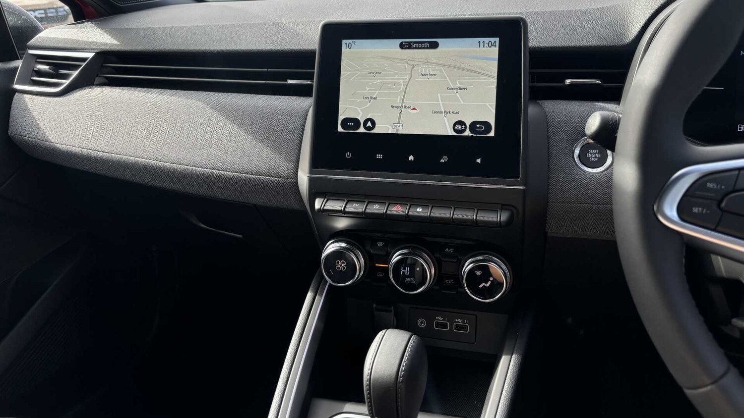 Used Renault Clio for sale - 77886246: Photo 31