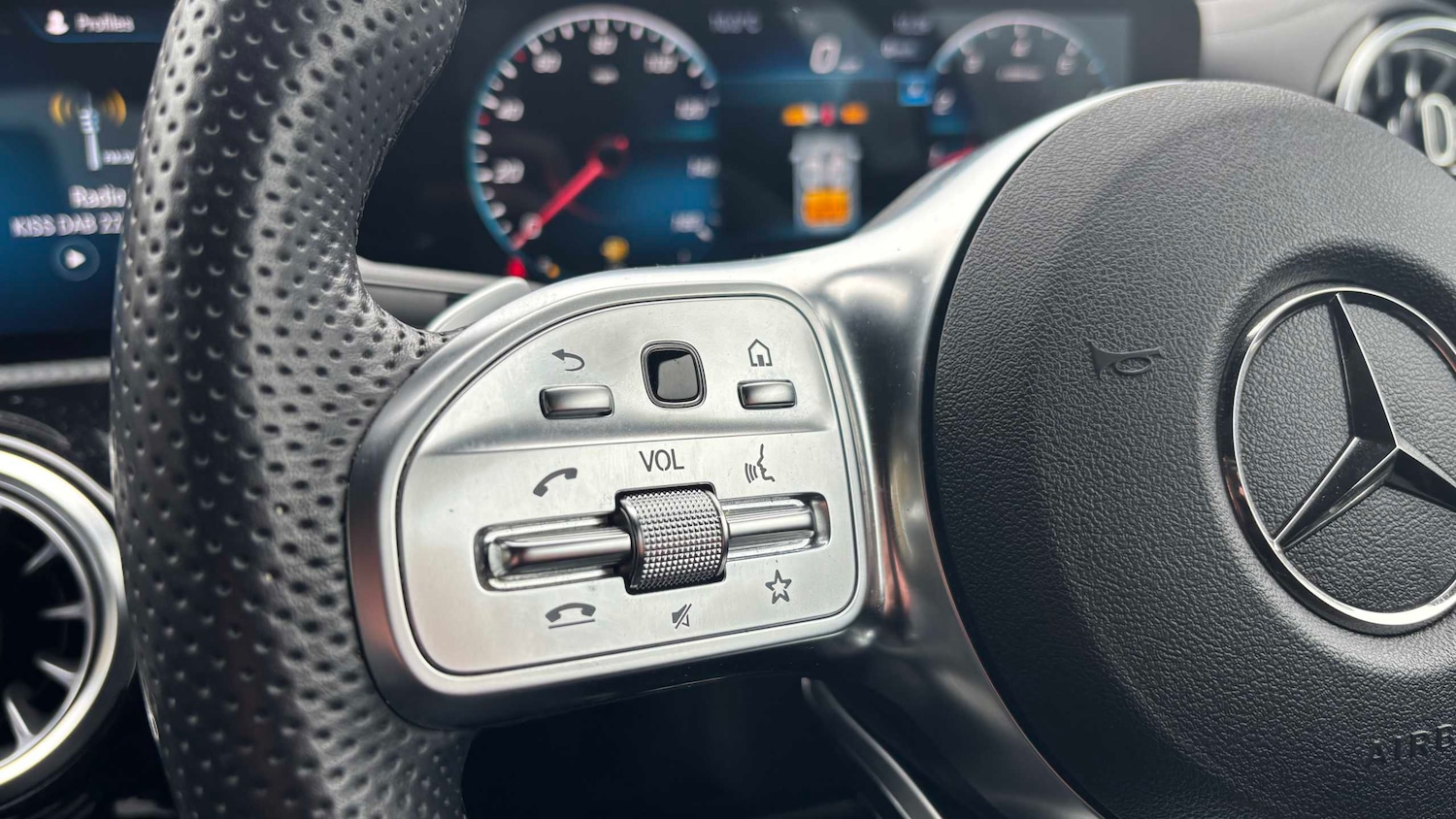 Used Mercedes-Benz CLA for sale - 77861249: Photo 12