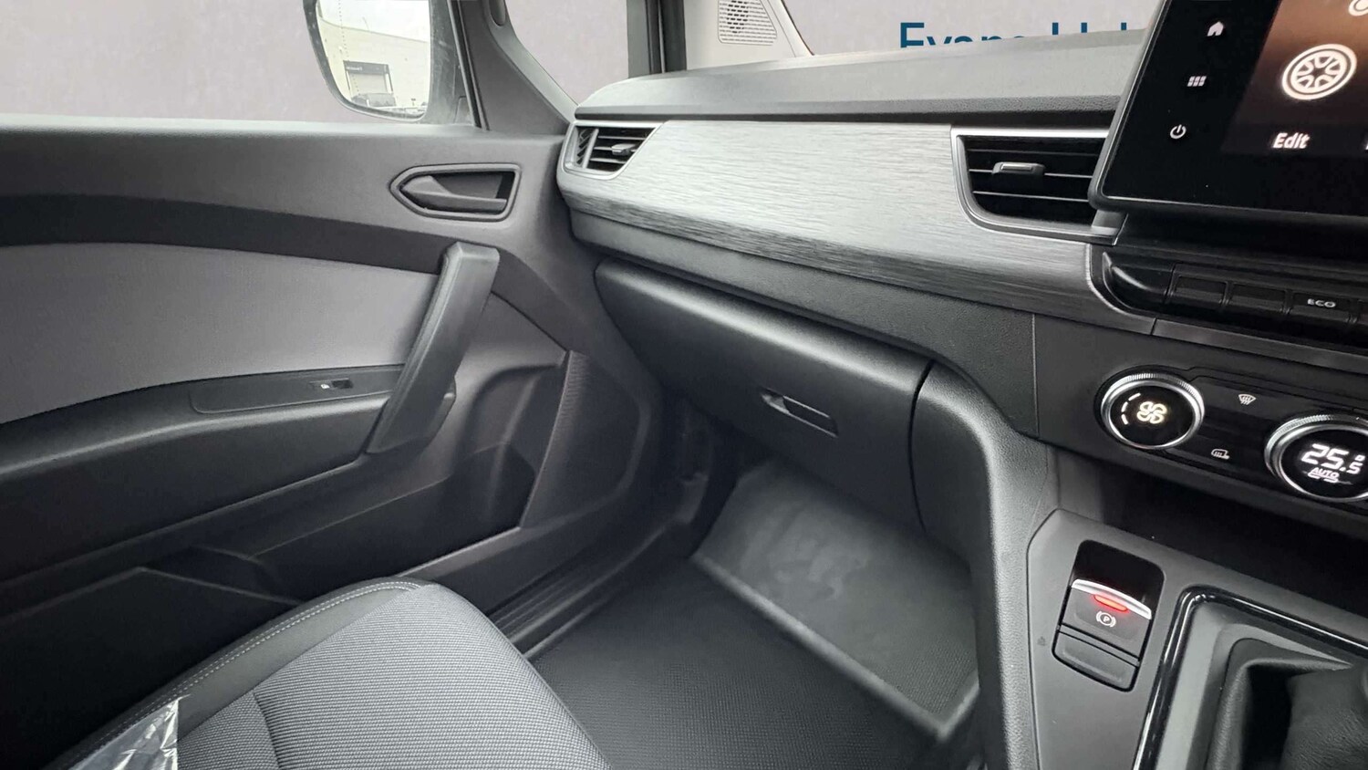 Used Renault Kangoo 2025 for sale - 77857284: Photo 29