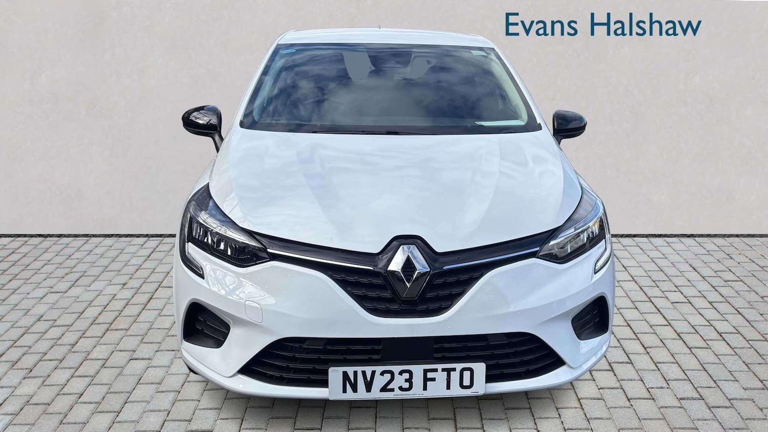 Used Renault Clio 2023 for sale - 78090076: Photo 2