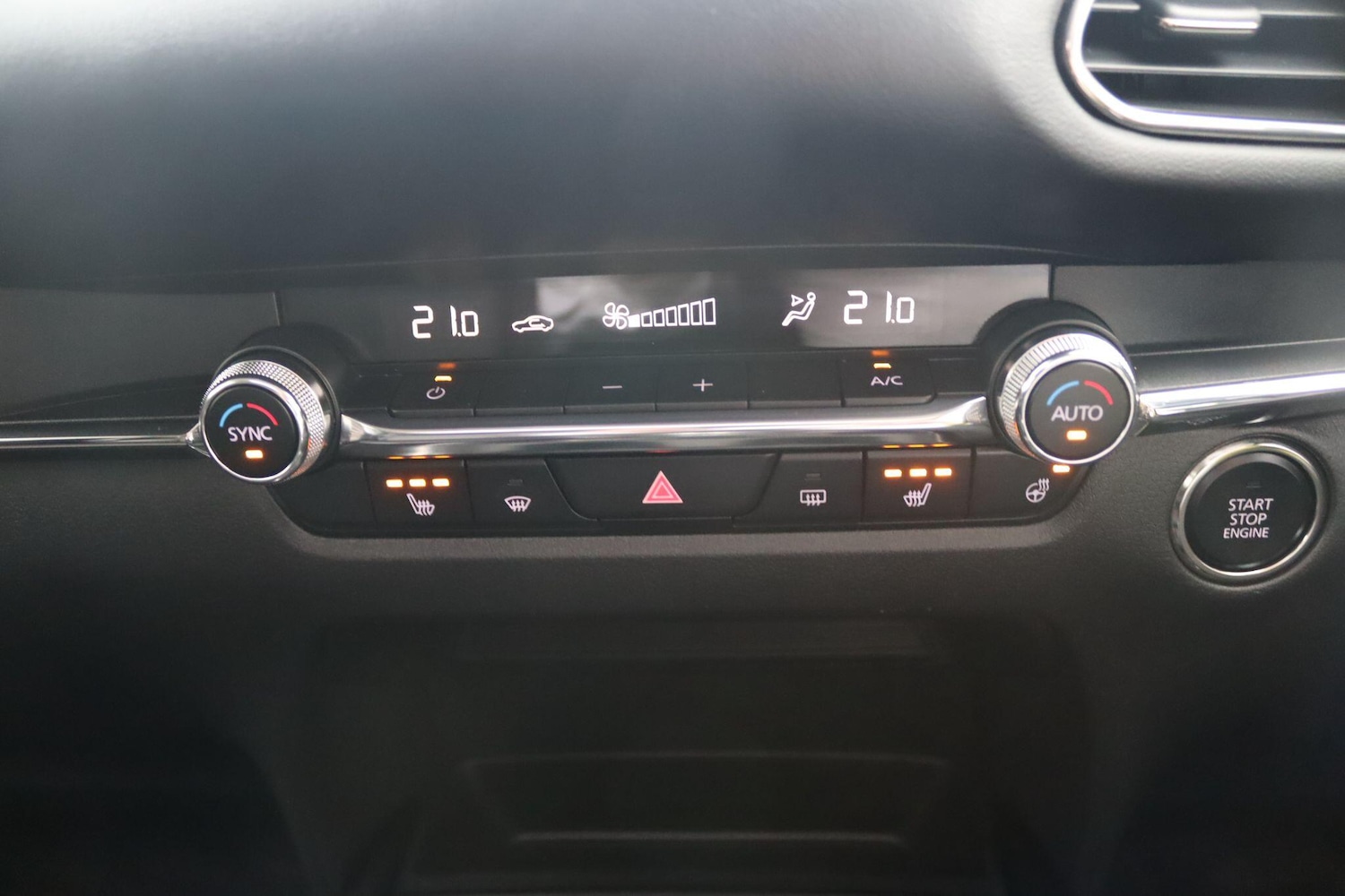 Used Mazda CX-30 2023 for sale - 76887368: Photo 27