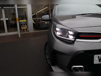 Used Kia Picanto 2023 for sale - 76765788: Photo