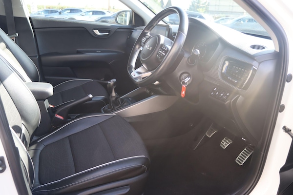 Used Kia Stonic 2022 for sale - 76152978: Photo 16