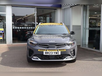 Used Kia Stonic 2023 for sale - 78388933: Photo