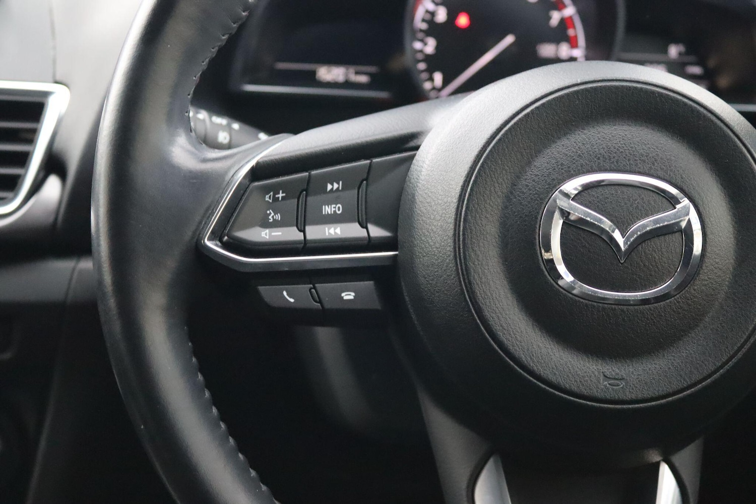 Used Mazda Mazda3 2017 for sale - 77410979: Photo 22