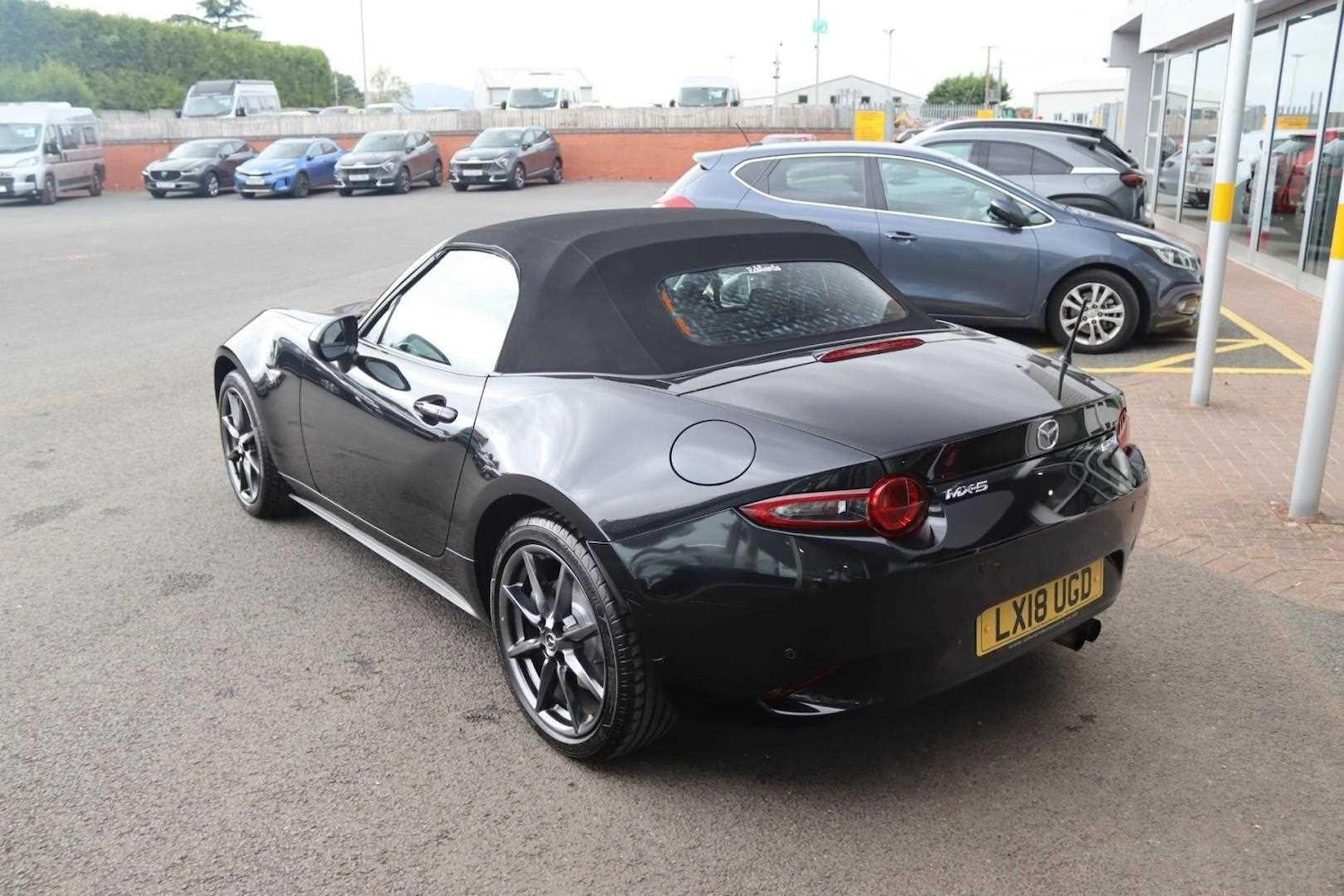 Used Mazda MX-5 2018 for sale - 77174607: Photo 9