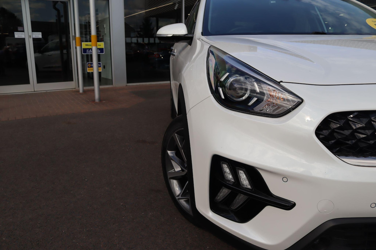 Used Kia Niro 2021 for sale - 76152503: Photo 2