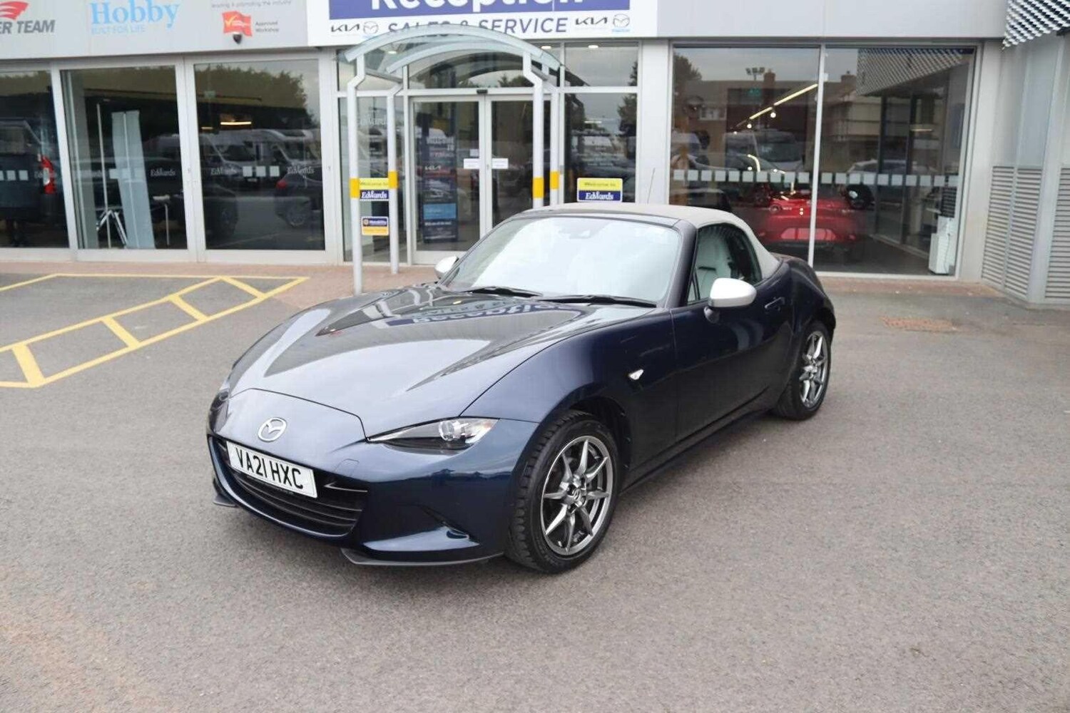 Used Mazda MX-5 2021 for sale - 76024320: Photo 4