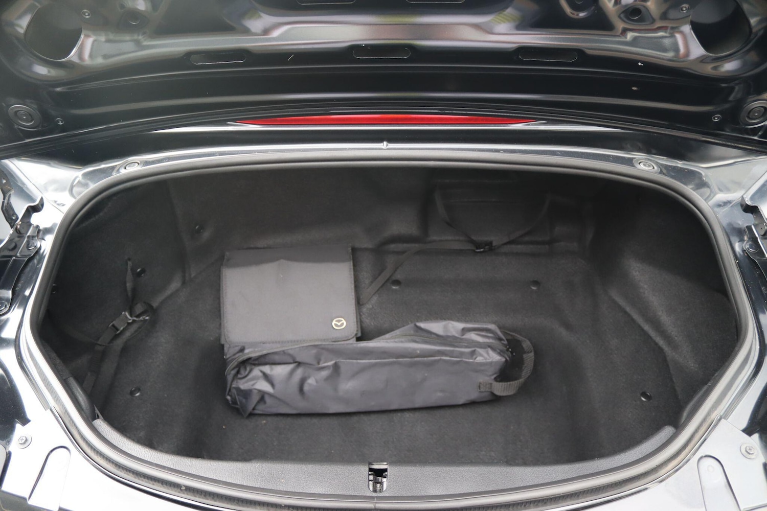 Used Mazda MX-5 2018 for sale - 76152894: Photo 11