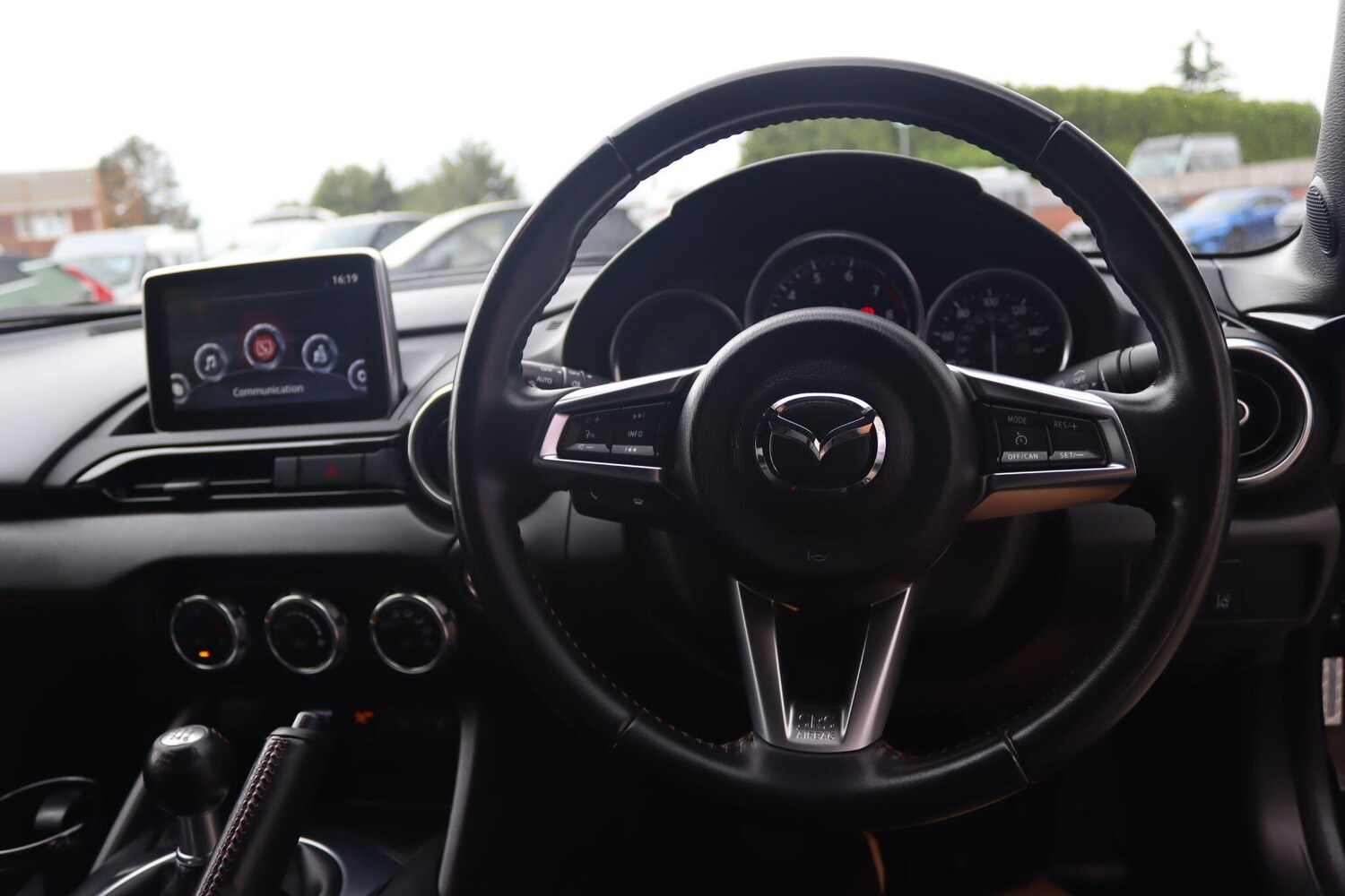 Used Mazda MX-5 2018 for sale - 76152894: Photo 16