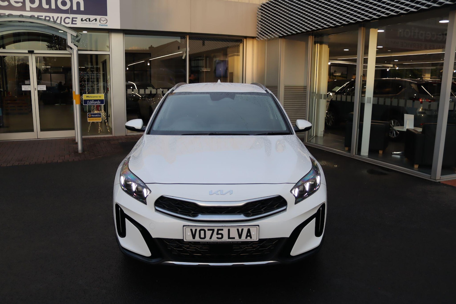 Used Kia XCeed 2025 for sale - 76832772: Photo 3