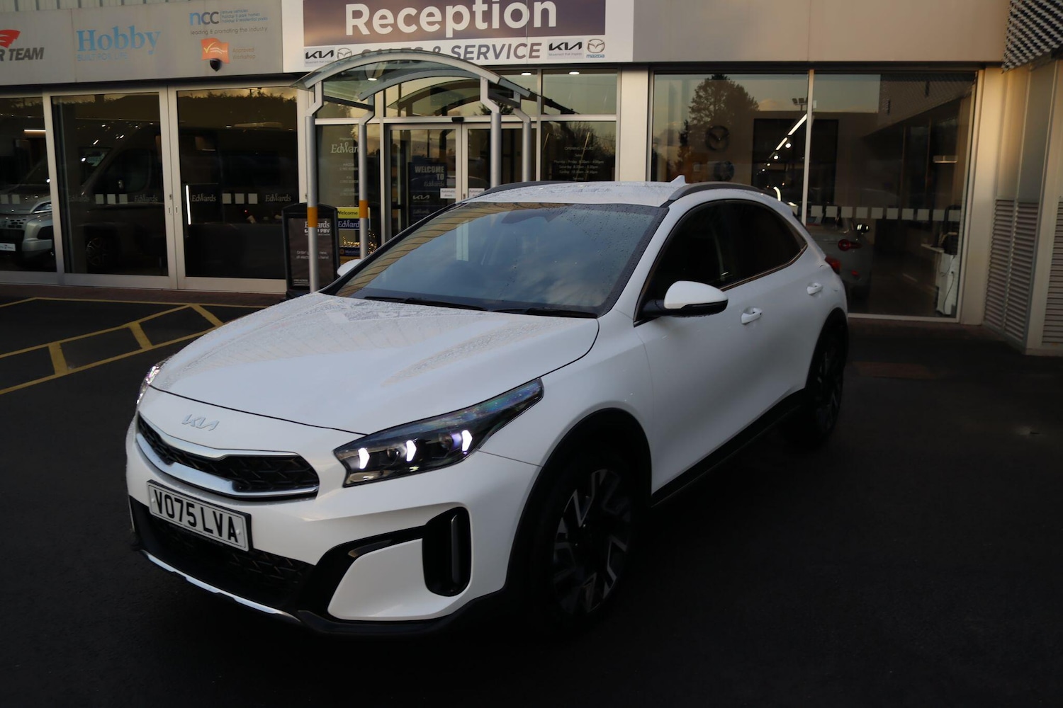 Used Kia XCeed 2025 for sale - 76832772: Photo 4