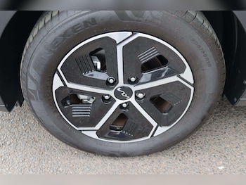 Used Kia Niro 2025 for sale - 79060432: Photo