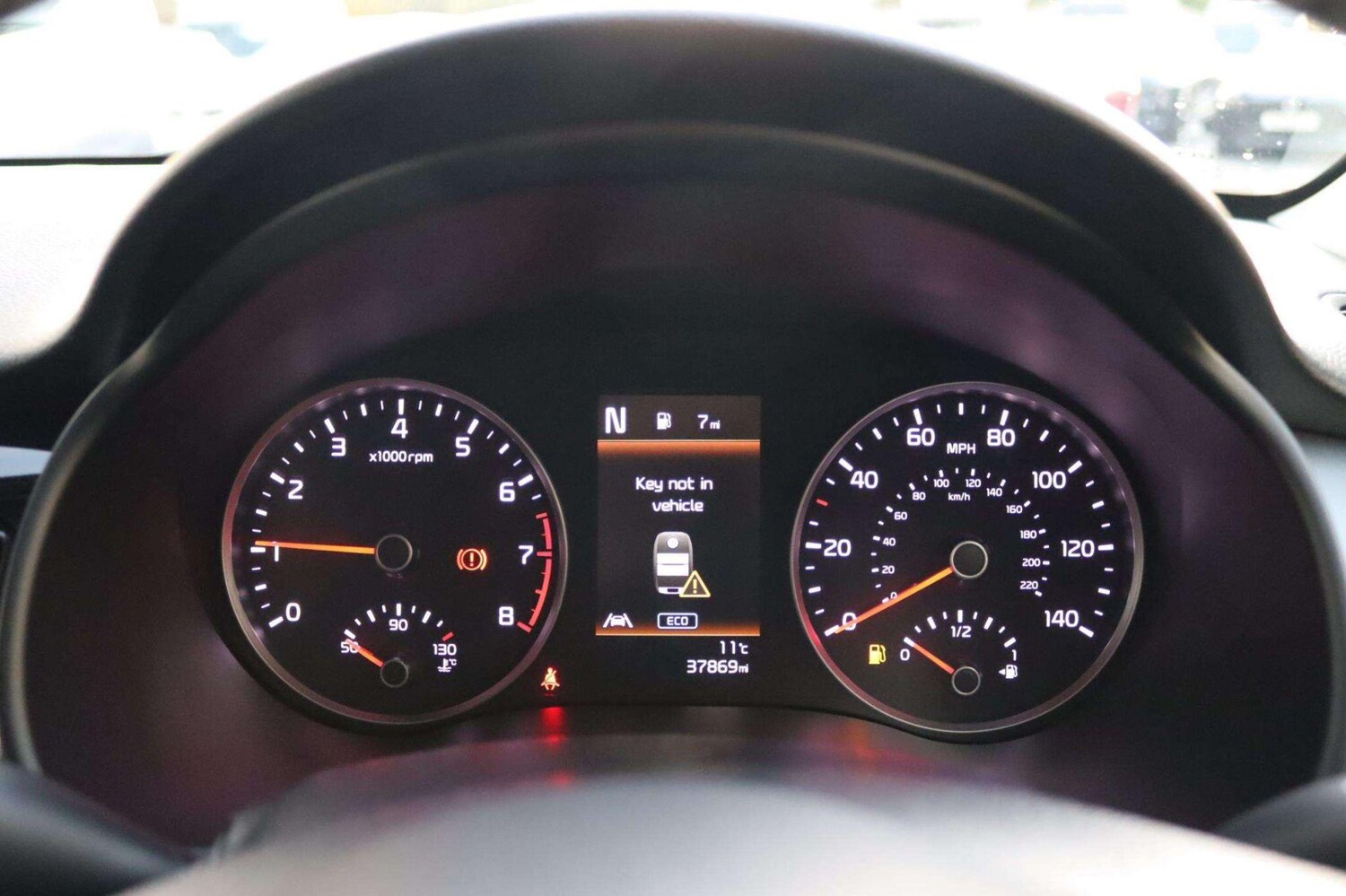 Used Kia Stonic 2023 for sale - 76759441: Photo 19