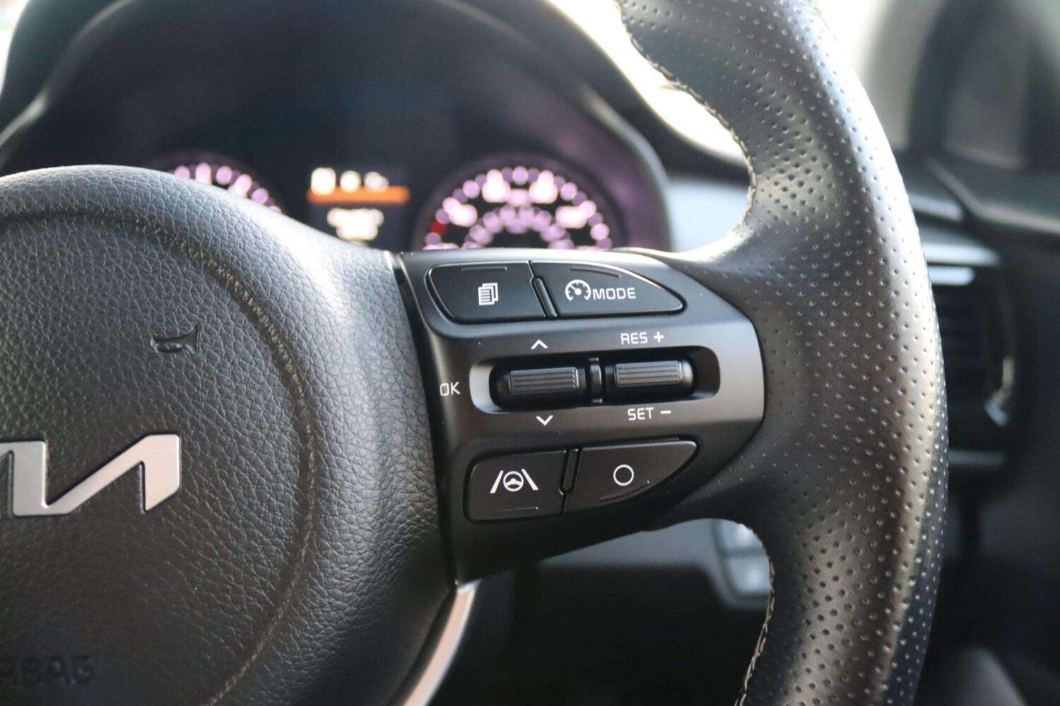 Used Kia Stonic 2023 for sale - 76759441: Photo 21