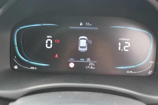 Used Kia Stonic 2025 for sale - 75507020: Photo 22