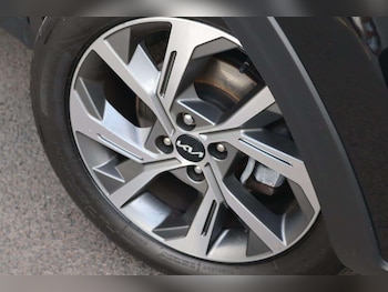Used Kia Stonic 2022 for sale - 75978006: Photo