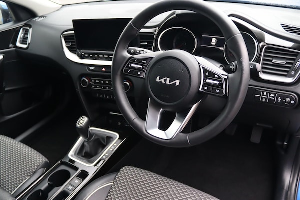 Used Kia XCeed 2025 for sale - 76270470: Photo 18
