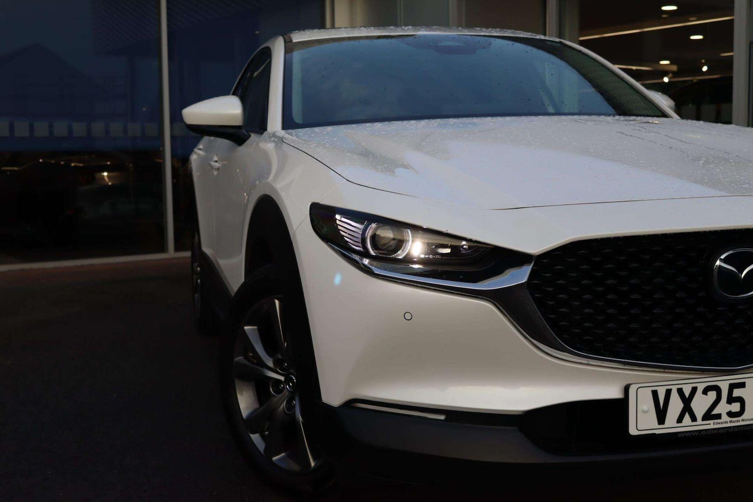 Used Mazda CX-30 2025 for sale - 77598981: Photo 2