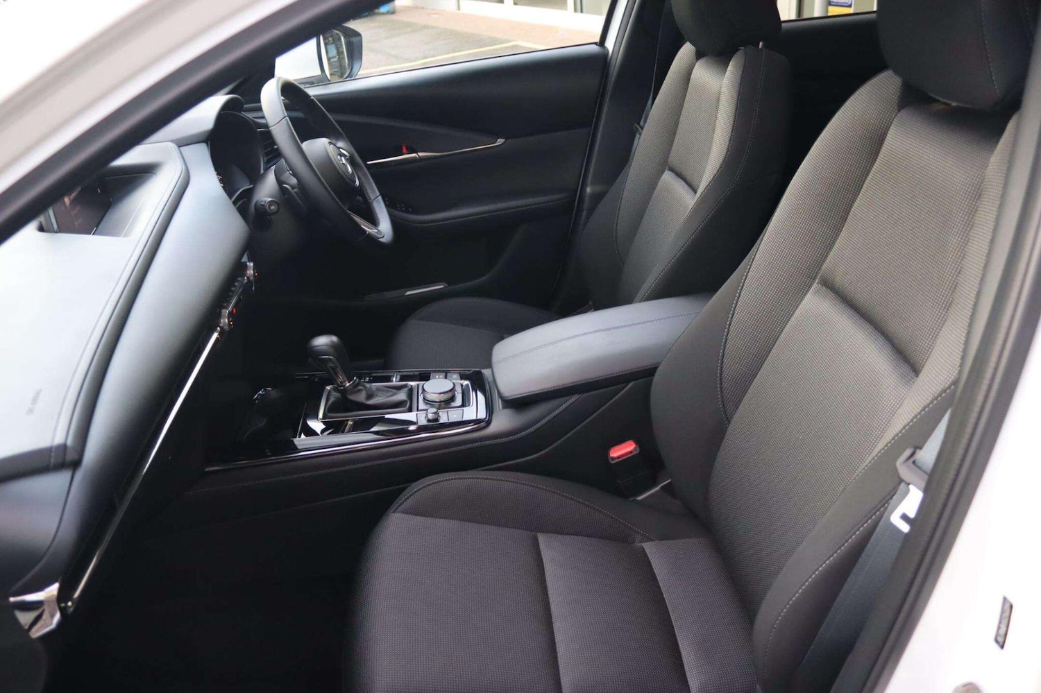 Used Mazda CX-30 2025 for sale - 77598981: Photo 8