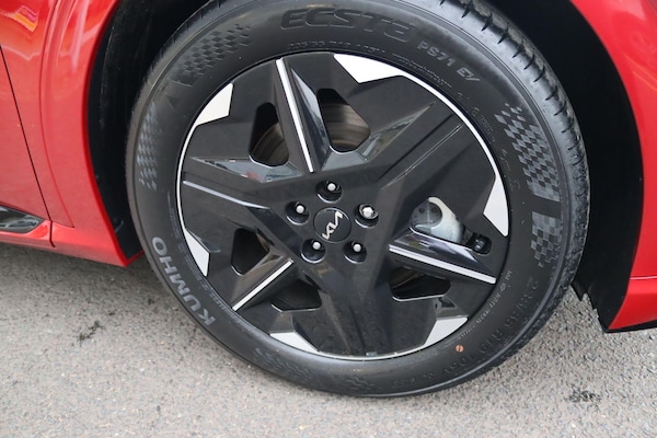 Used Kia EV6 2025 for sale - 76269740: Photo 3
